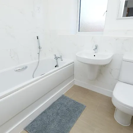 2 Bed Premium House - Driveway Parking - Royal Derby Hospital 3 Mins Apartment Exterior photo