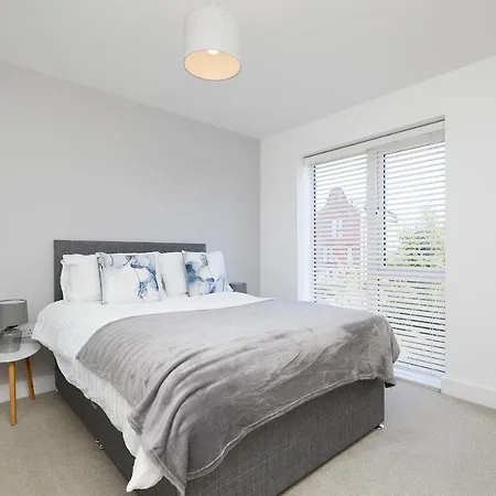 2 Bed Premium House - Driveway Parking - Royal Derby Hospital 3 Mins Apartment Exterior photo