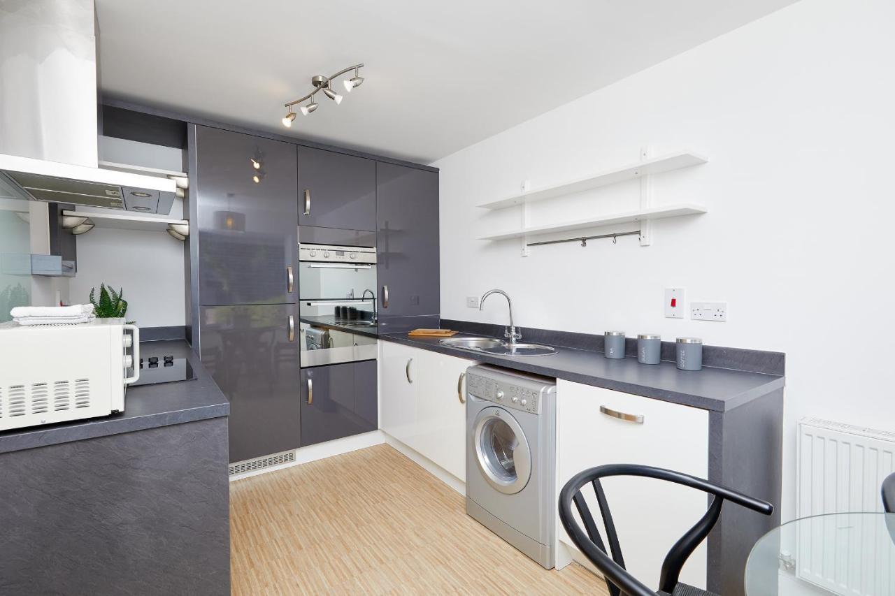 Apartment 2 Bed Premium House - Driveway Parking - Royal Hospital 3 Mins Derby